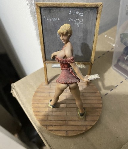 Figurine ancienne pin - figurine,
