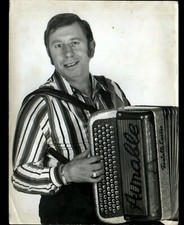 ARTISTE MUSICIEN avec