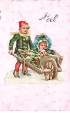 Noël - Chromo collé - Fillette assise dans une brouette poussée par un  gar