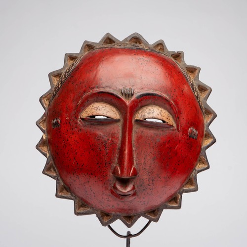 0334 masque baoule avec socle - avec,