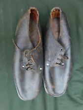 INDOCHINE : CHAUSSURES DE SORTIE POINTURE 28 DATEES 1947 TROUPES COLONIALES ?