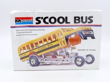 MONOGRAM 1/24 S'COOL BUS OUTA SIGHT DUAL ENGINE DRAG MACHINE #8290 NEUF BLISTER
