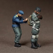1:35 lot 2 figurines en résine soldat parachutiste allemand    ww2 non peinte 