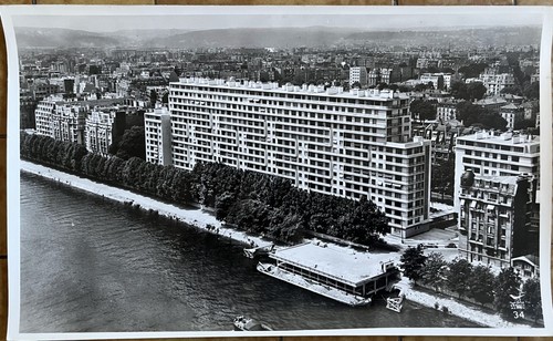 Ancienne photographie - 🏢,