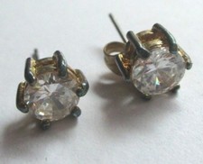 Boucles d'oreilles percées clou couleur or cristal diamant solitaire Zircon 752