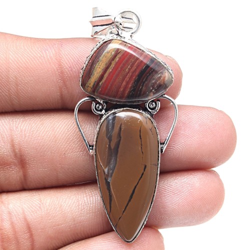 Pendentif créateur pierre