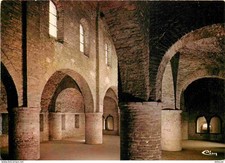 71 - Tournus - intérieur de