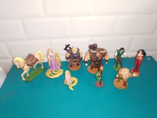 0402245 Lot Figurines disney parks disneyland raiponce 6 à 10cm
