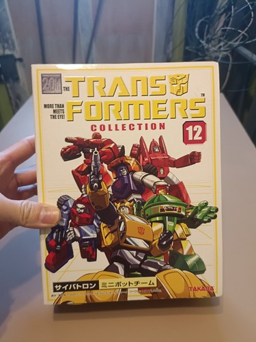 Takara transformer book - g1,