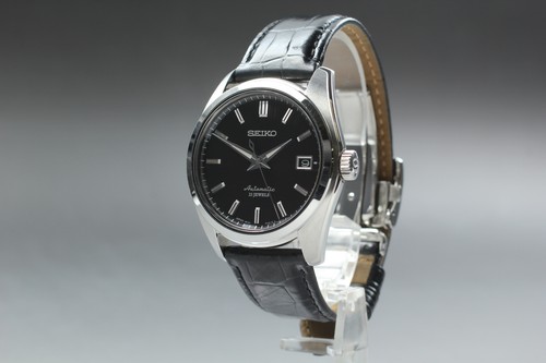 Presque comme neuve montre - neuve],