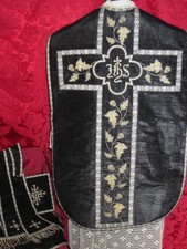 Chasuble Noire COMPLETE