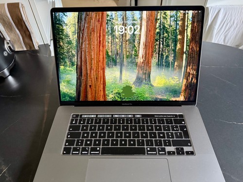 Macbook pro pouces gris - macbook pro,