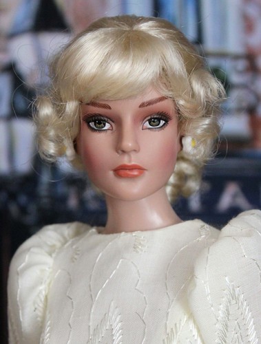 Elegant updo wig - updo, size