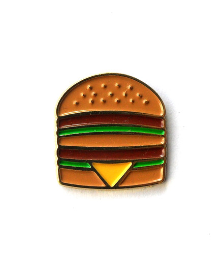 Pin hamburger fast food - pin's,