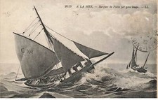 BATEAUX #SAN46884 A LA MER BARQUES DE PECHE PAR GROS TEMPS