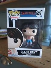 Funko pop SMALLVILLE CLARK KENT 627 DC Warner !!!
