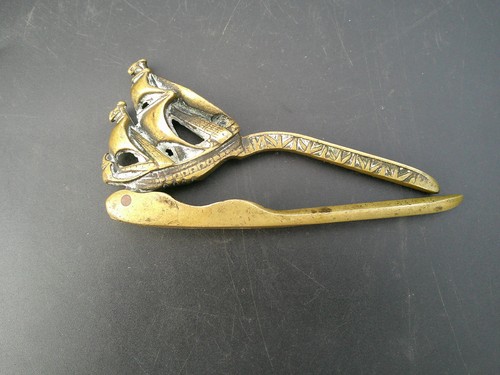 Casse noix noisette bronze - casse,