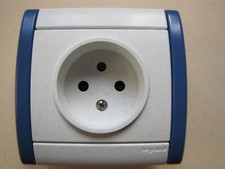 Legrand 84200 - prise sans