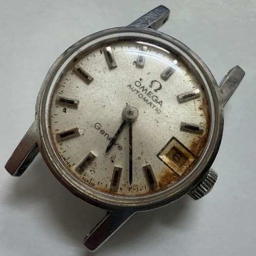 Véritable tête montre - tête,