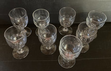 LOT DE 8 VERRES 5+3 A PIED
