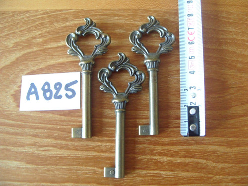 Lot a825 clé clés clefs - 3,