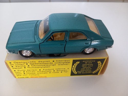 Dinky toys chrysler 180 - dinky,