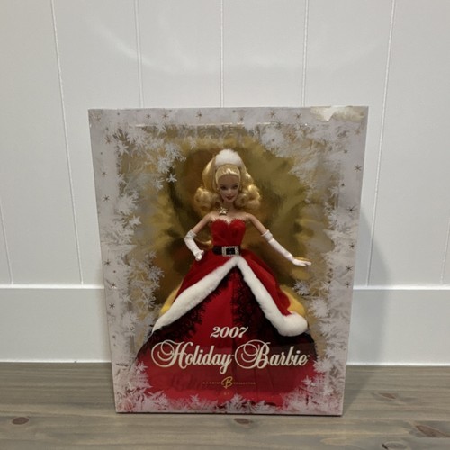 Mattel holiday barbie doll - barbie,