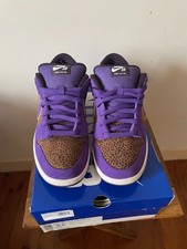 NIKE DUNK LOW SB PRO SAFARI