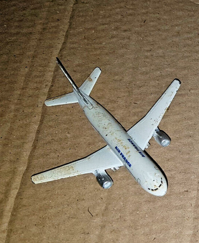 Avion miniature pub - miniature,