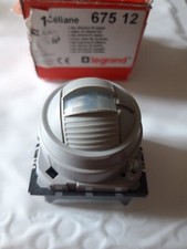 Détecteur de présence alarme