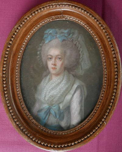 Portrait femme ovale - de,