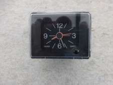 MONTRE DE TABLEAU DE BORD "