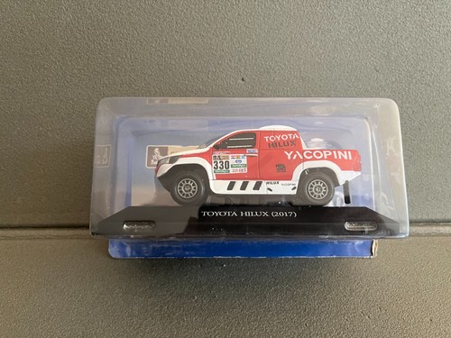Voiture miniature toyota hilux - voiture,