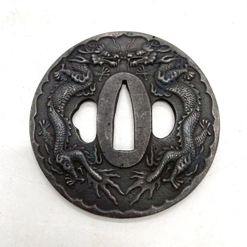Ancien katana avec ornement - ancien, de