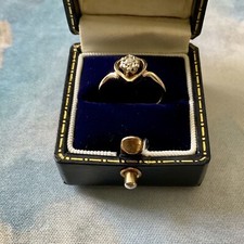 COEUR OR BLANC ET JAUNE, BEAU DIAMANT, ANCIENNE BAGUE SOLITAIRE 