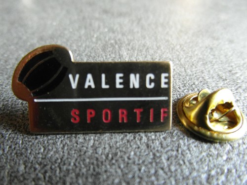 Rare pins pin rugby - rare,