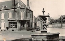 Neuvy-Sautour - La fontaine