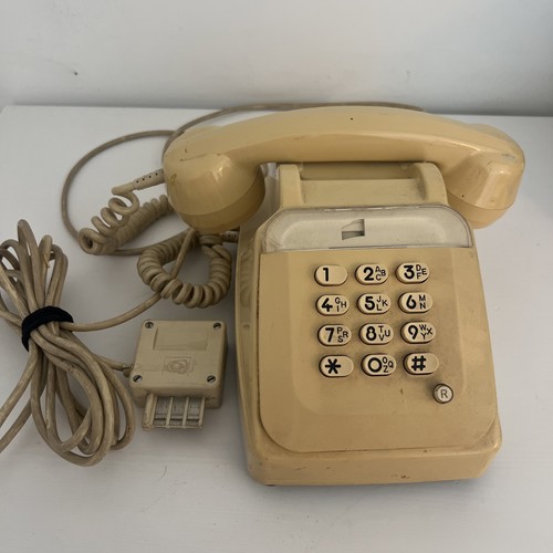 Ancien téléphone fixe