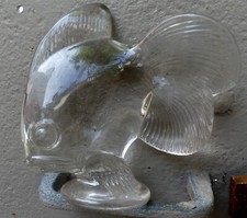 Poisson Art Déco en verre moulé Figurine 1920 deco bon état 13cm Lalique Verlys?
