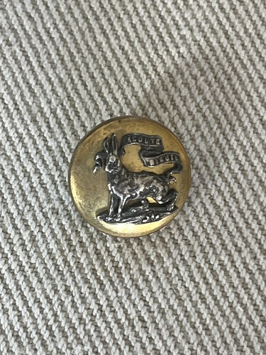 Bouton vénerie de - de,