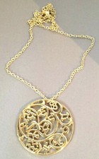 collier pendentif couleur or