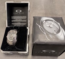 Oakley watch time bomb - time,