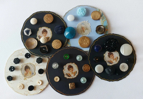 Lot boutons anciens verre - 40,