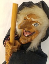 Sorcière Halloween A Poser Ou. A Suspendre En Iron 27 Cm