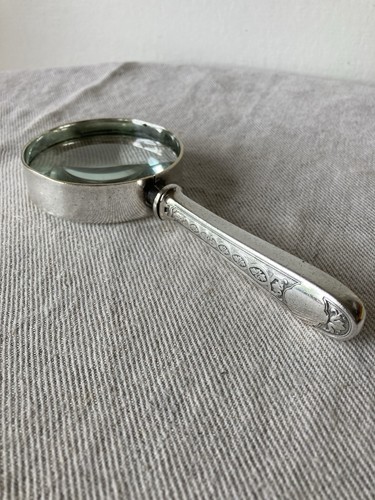 Loupe métal argenté - loupe, en