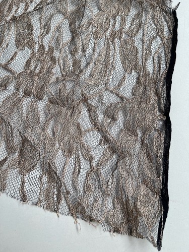 Coupon noire beige couture