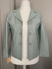     Veste en cuir bleu ciel