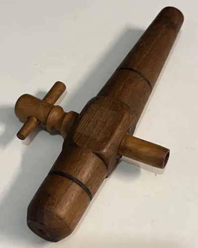Ancien robinet bois pour - robinet, en