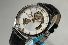 [ avec boîte, papier ] Montre