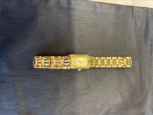Montre festina femme dorée